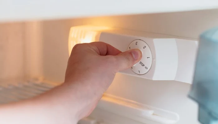Butonul cu cifre din interiorul frigiderului are alt rol decât credeau oamenii / FOTO: Shutterstock