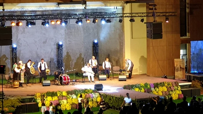 Imagini din concertul - eveniment al lui Goran Bregovic de la Râmnicu Vâlcea Foto FB Primăria Municipiului Râmnicu Vâlcea