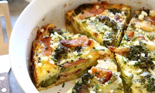 Budinca cu bacon si broccoli jpeg