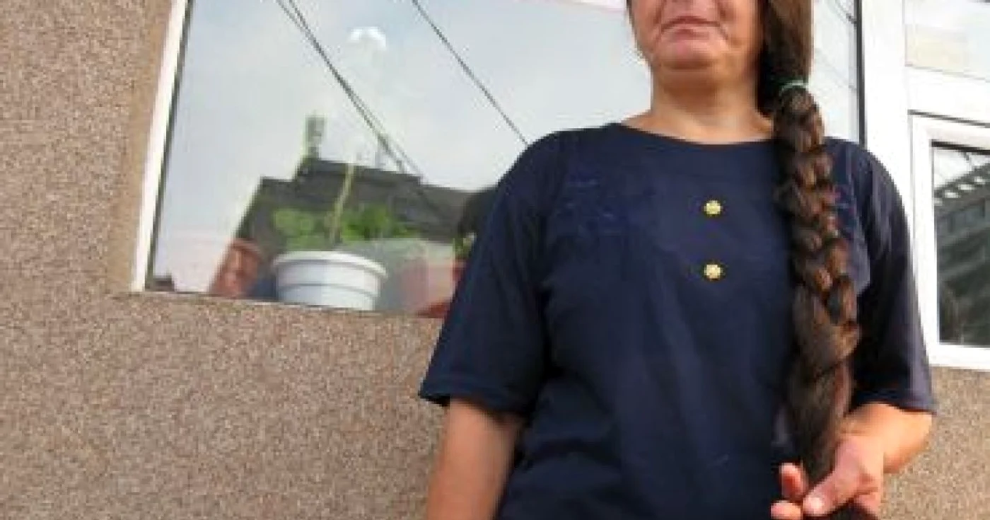 Craiova: Oltencele îşi vând părul, ca să aibă ce mânca