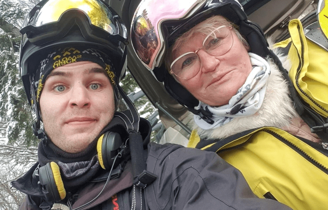 El e unicul fiu al Monicăi Tatoiu! Ce meserie bănoasă are, după ce a studiat în Italia și în Marea Britanie: „E deștept, doar e crescut de mă-sa!”