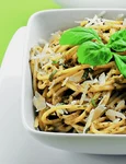 spaghete cu pesto si parmezan jpeg