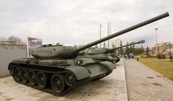 Tanc T-54 expus în Muzeul Militar din Verkhnyaya Pyshma (© Wikimedia Commons)