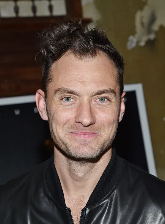 
    Jude Law este tatăl a doi băieți și trei feteFoto: Getty  