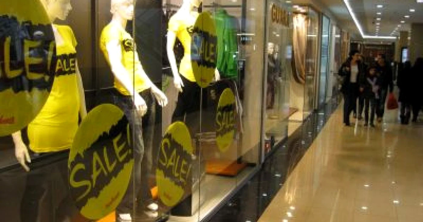 23 noiembrie este ziua cu cele mai mari promoţii în magazinele din toată lumea