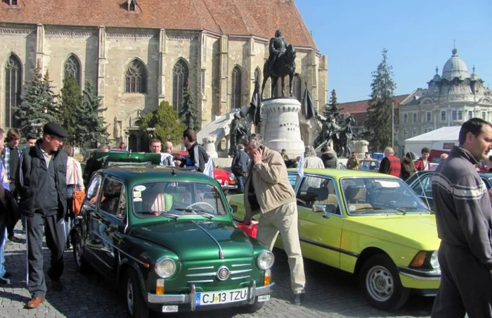 Imagine de la o ediţie trecută a Retro Paradei Primăverii de la Cluj FOTO Adevărul