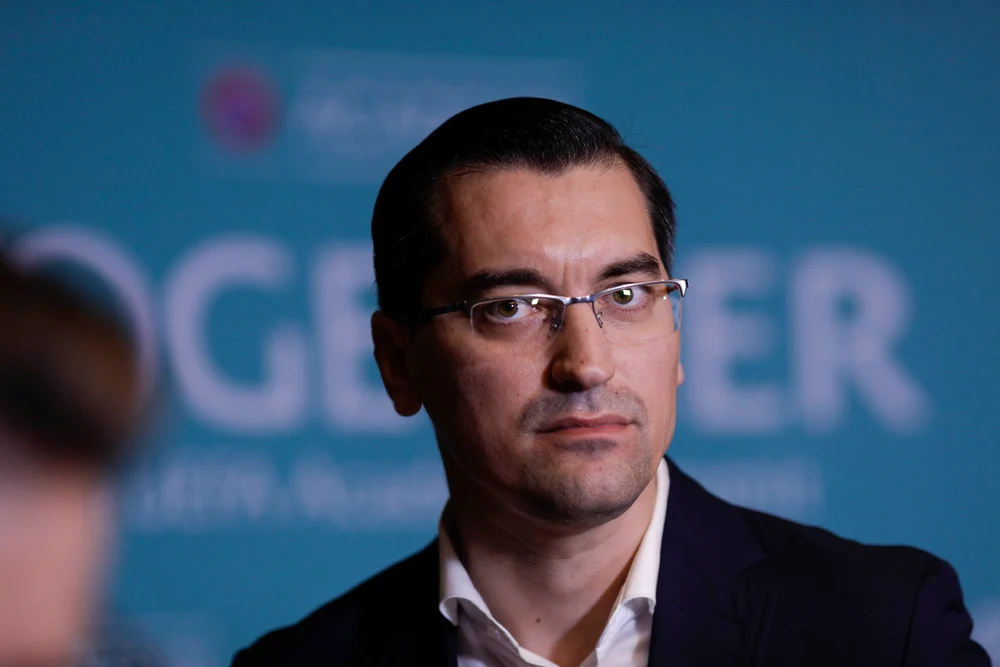 Răzvan Burleanu și-a găsit nașul! Un fost component al Generației de Aur i-a venit de hac