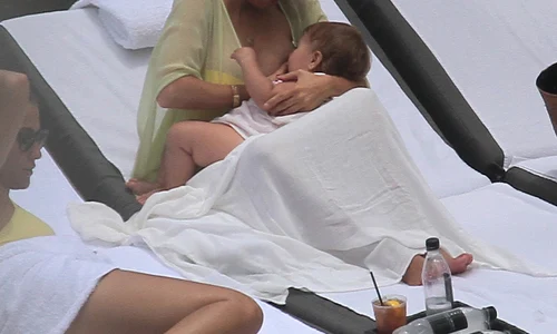 Kourtney Kardashian (FOTO SPLASH) jpeg