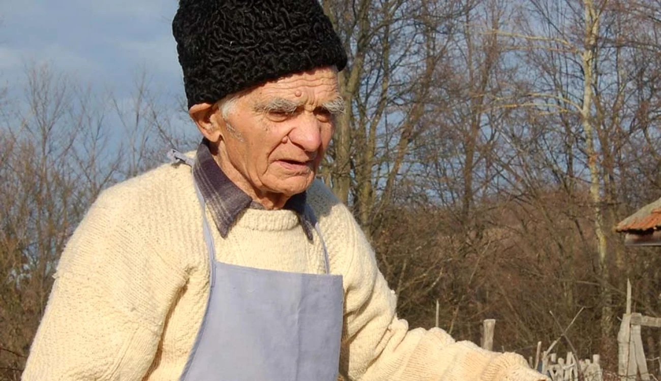 Nicolae M. Nica a lăsat moştenire un muzeu cât o lume - lumea satului oltenesc Foto: Valeru Ciurea