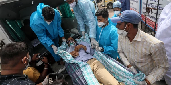 Incendiu intr-un spital COVID din India FOTO EPA-EFE
