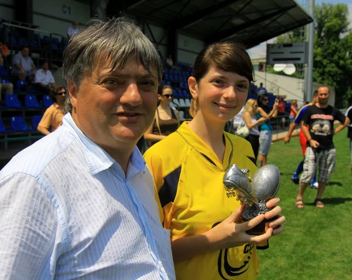 Marian Ceauşu, organizatorul turneului, alături de Daniela Stoian * Foto: Marian Burlacu