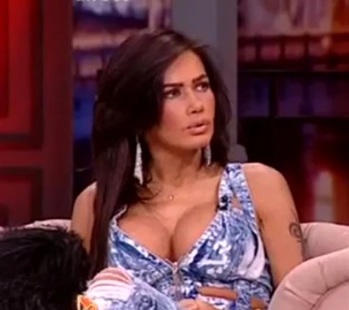 Oana Zăvoranu, apariţie sexy la TV