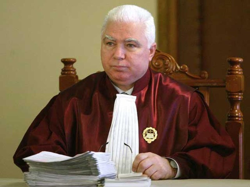 Un fost judecător al CCR crede că pensia sa „de doar 10.000 de euro” nu este prea mare: „ce atâta tam-tam”