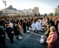 Mii de oameni s-au adunat duminică, de Paște, în centrul orașului Miercurea Ciuc FOTO: Teutsch Tamás/ Facebook Kelemen Hunor