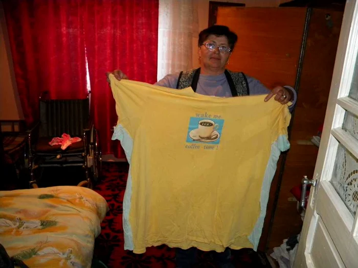 Elena Brebu (56 de ani), mama lui Ionuţ.