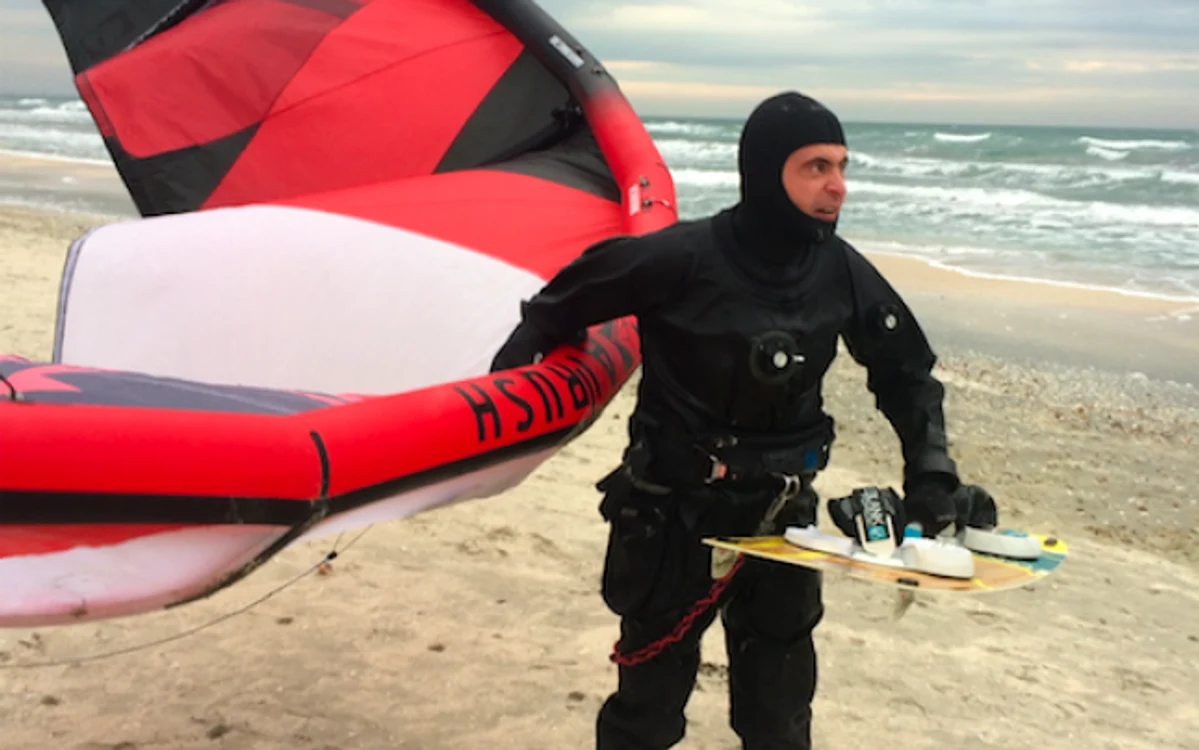 Cristian Hatman kiteboarding zmeu placă surf sporturi nautice Mamaia Foto Sînziana Ionescu