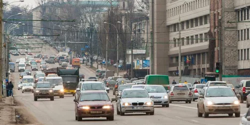 trafic masini chisinau FOTO Alexandru Tarlev