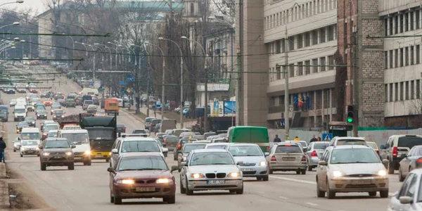 trafic masini chisinau FOTO Alexandru Tarlev