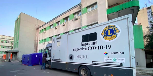 Clinică mobilă Spitalul de Boli Infecţioase Constanţa coronavirus COVID-19 Sursa Facebok Mrini Eye Hospital