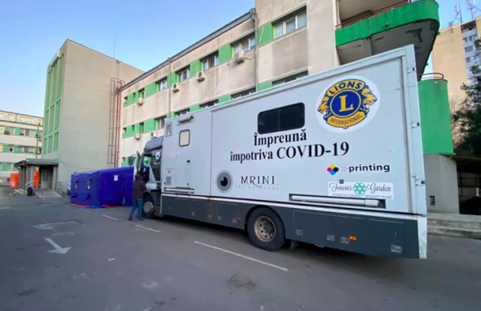 Clinică mobilă Spitalul de Boli Infecţioase Constanţa coronavirus COVID-19 Sursa Facebok Mrini Eye Hospital