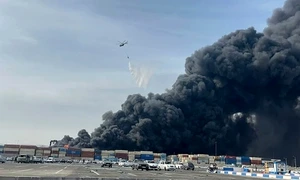 iran explozie port foto X jpg