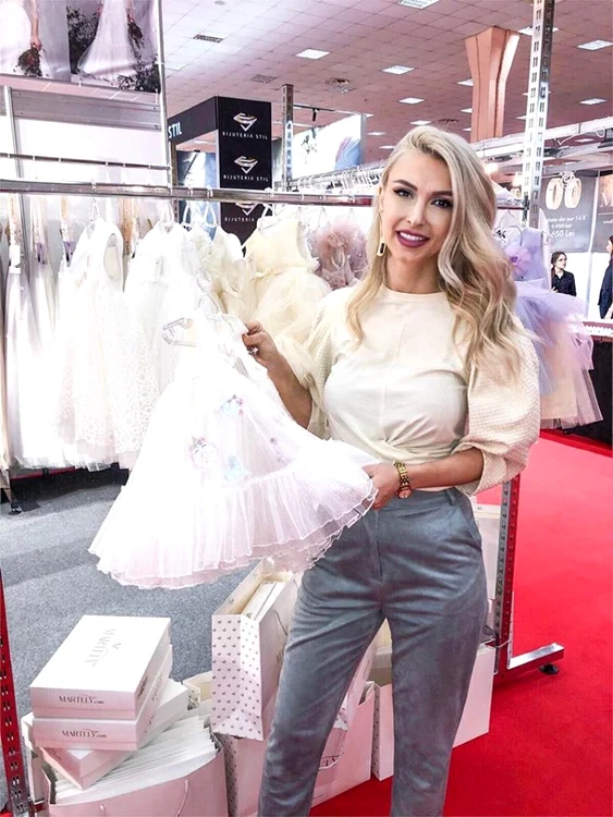 
    Andreea Bălan a fost la RomexpoFoto: arhivă personală  