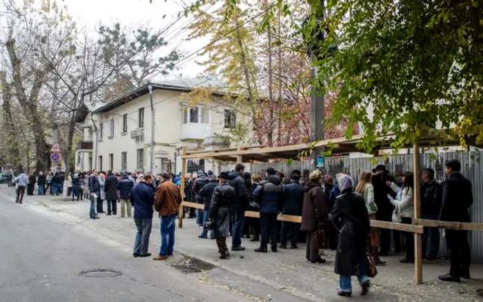 Cetăţenii Republicii Moldova vor putea vota în 11 secţii de vot în România FOTO: Adevărul