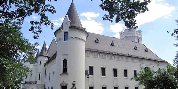 castel carei