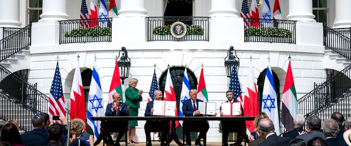 Bahrain și Emiratele Arabe Unite au semnat Acordurile Abraham pe peluza Casei Albe