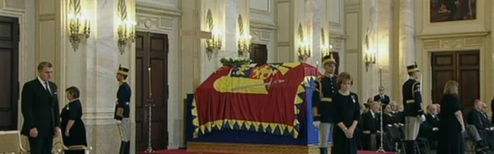 Principesa Margareta a ținut un moment de reculegere la căpătâiul mamei sale