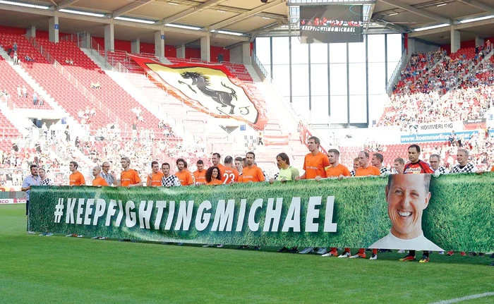 
    Participanţii au avut un mesaj de  încurajare pentru SchumacherFotografii: Gulliver/ Gettyimages  