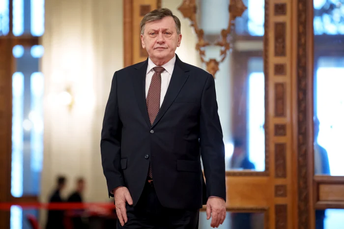 Crin Antonescu, candidatul PSD-PNL-UDMR la alegerile prezidențiale FOTO Mediafax