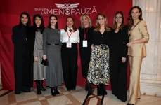 Simona Pătruleasa, Diana Bart, Andreea Berecleanu, Ana Bitu, Ileana Badiu, Elvira Deatcu, Amalia Enache și Ionela Năstase la Palatul Parlamentului   FOTO PR (15) jpeg