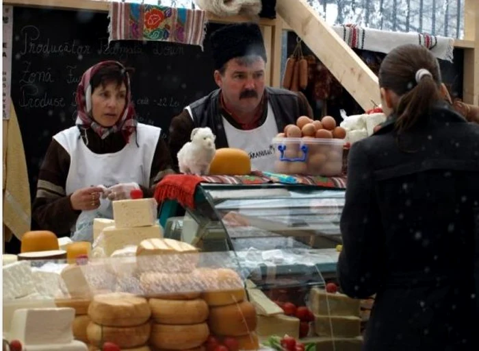 Familia Istrate vă îmbie să gustaţi produse tradiţionale şi 100% BIO. FOTObzb.ro