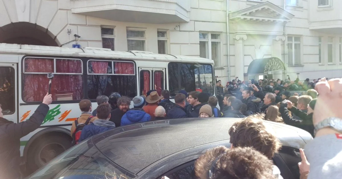 Manifestatie anticoruptie la Moscova FOTO Twitter @ASLuhn