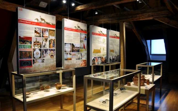Descoperirile arheologice de la biserică la Muzeul Civilizaţiei Urbane