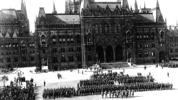 Calendar 4 august: 1919   Armata română a intrat victorioasă în Budapesta jpeg