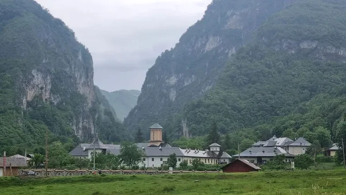 Satul Polovragi / foto: turistinfo.ro