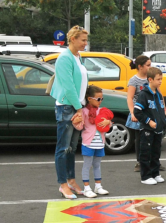 2014 Weekendul trecut, în parcarea unui magazin din BucureştiFoto: LIDL