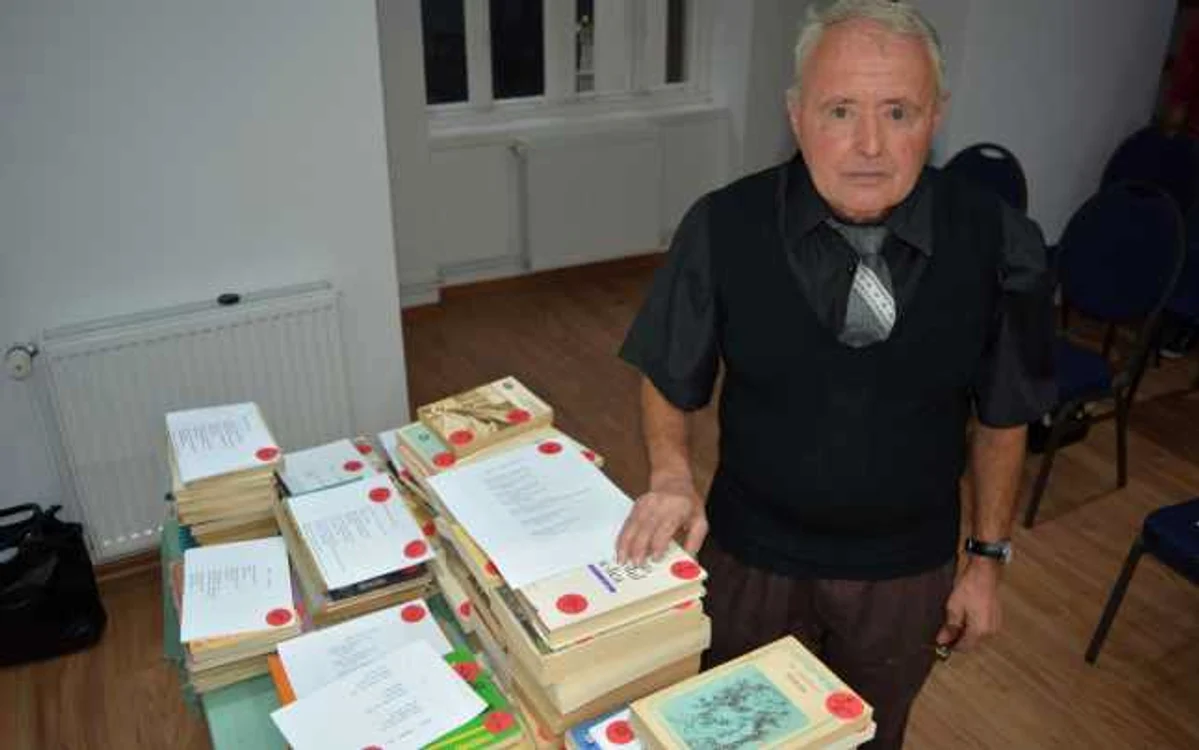 Ştefan Zamfirescu pleacă în Cuba pentru a dona 200 de cărţi comunităţii de români de acolo