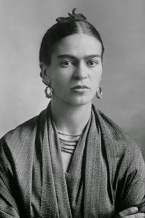 Portraits of Young Frida Kahlo by Her Father Guillermo Kahlo 14 jpg jpeg