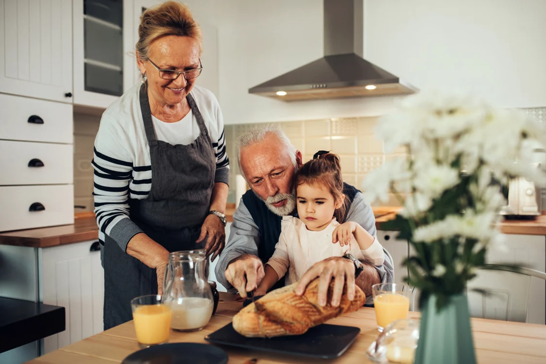 Pâinea nu lipsește de pe mesele românilor FOTO Shutterstock