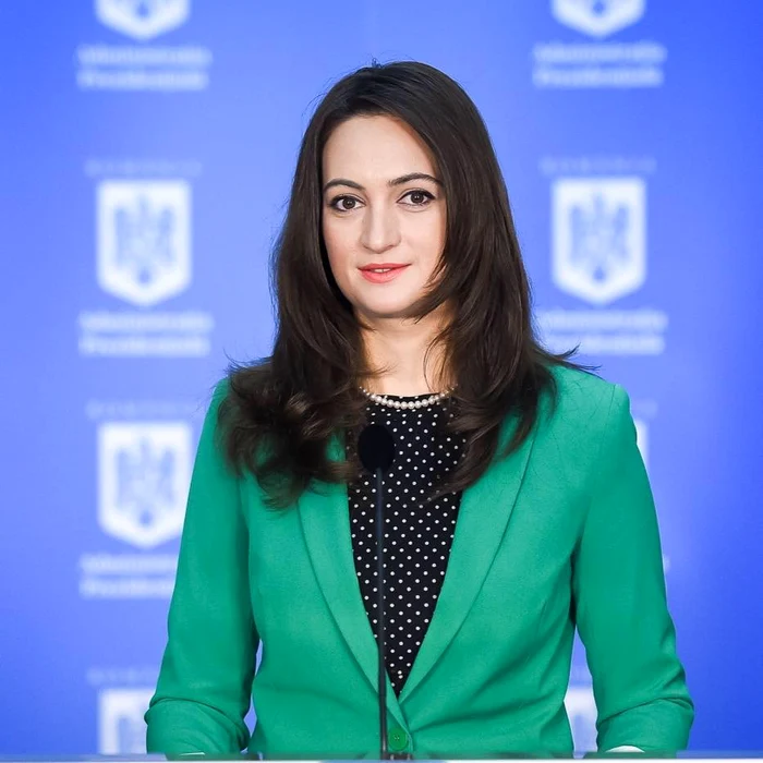 Madalina Dobrovolschi purtator de cuvant Iohannis insarcinata jpeg