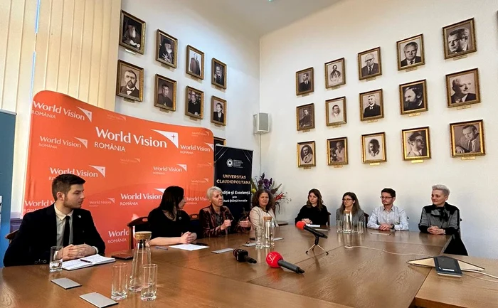 Conferinta lansare VREAU LA FACULTATE- Foto World Vision Romania