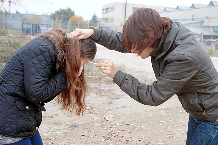 Eleva avea o  relaţie de  câteva luni cu  bărbatul  însurat