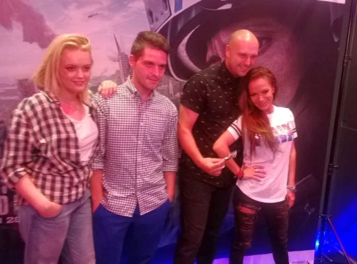 Andreea a venit cu soţul, fratele şi cumnata la film