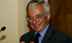 mugur isarescu guvernator bnr jpeg