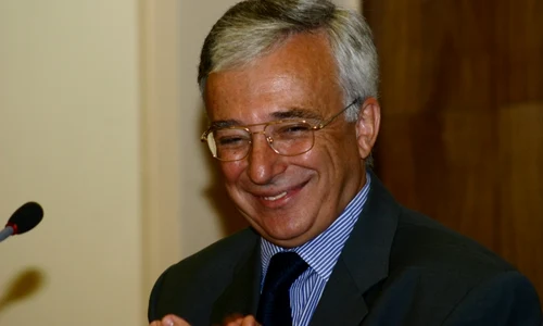 mugur isarescu guvernator bnr jpeg