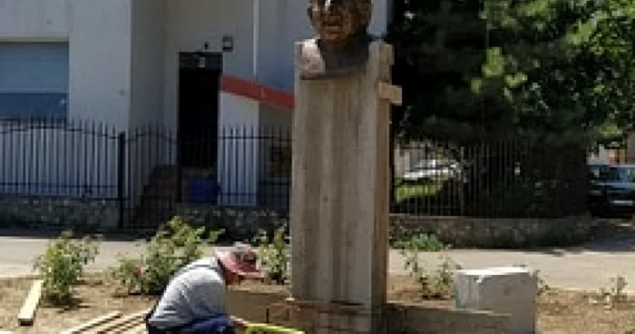 statuie Jean Constantin foto Sinziana Ionescu