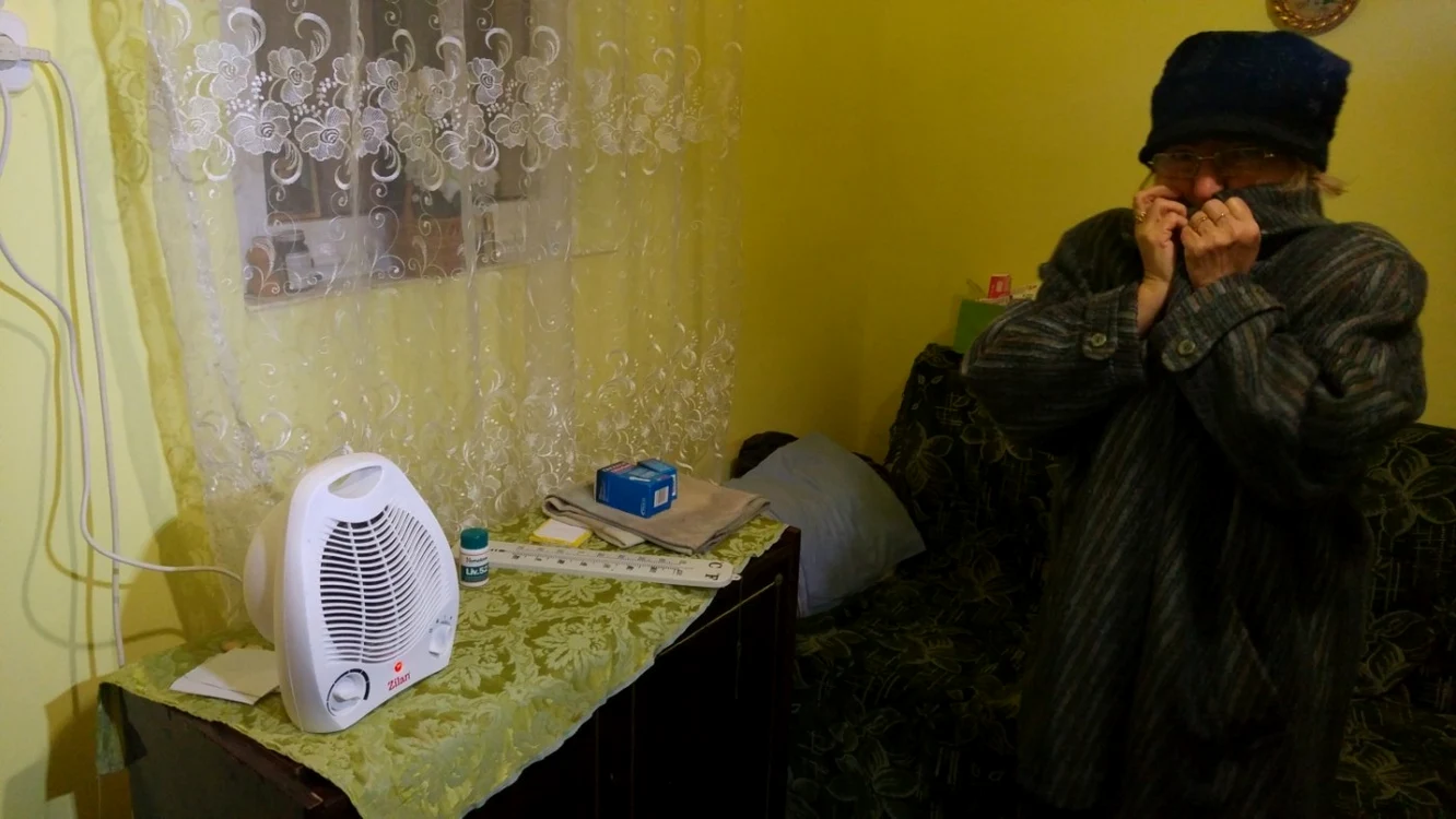 Nemulţumirea oamenilor este cu atât mai mare cu cât noaptea trecută niciun angajat al Distrigaz nu lucra la remedierea defecţiunii